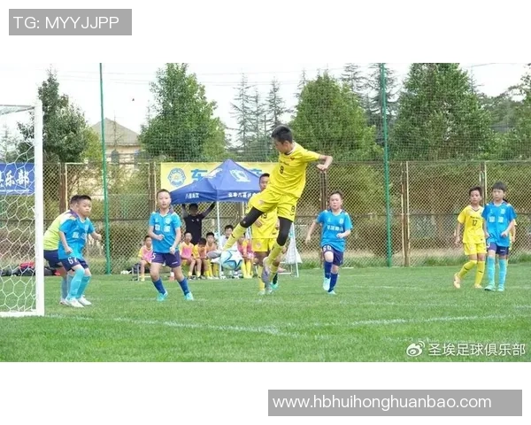 藏式足球巨星荣耀时刻闪耀绿茵赛场展现高原力量与信仰之美